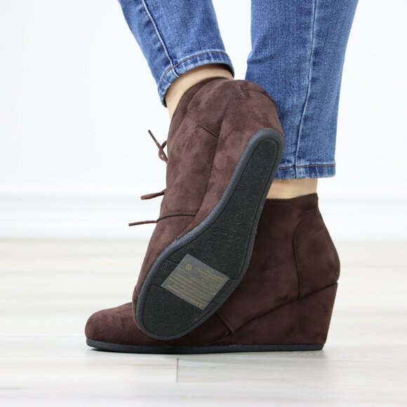 Brown Ankle Boots Wedge Heel Faux Suede Round Toe Lace Up - Picture 12 of 12